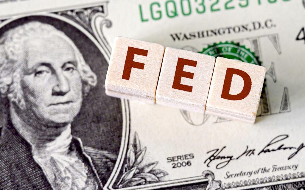 Analisis Dolar Menguat, The Fed Kirim Sinyal Dua Arah - Data Pasar 2026-02-19