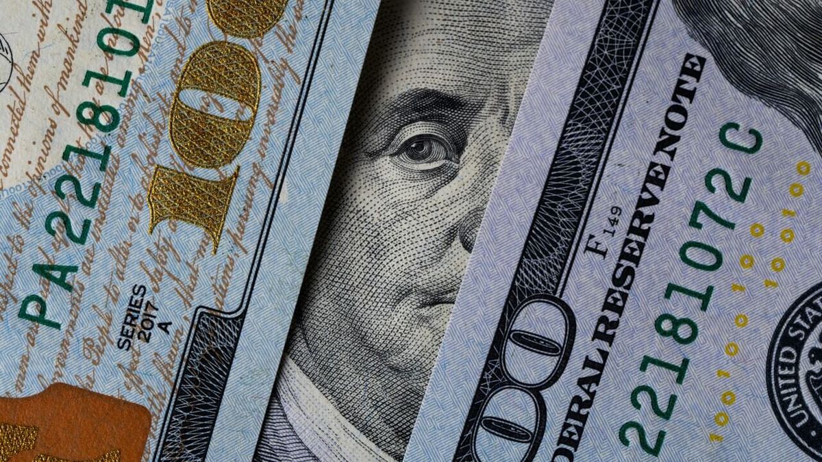 Analisis Dolar Melemah, Fokus Beralih ke Negosiasi dan The Fed - Data Pasar 2026-04-21