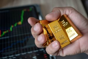Analisis Emas Melemah, Hadapi Tekanan Kenaikan Suku Bunga dan Ketidakpastian AS-Iran - Data Pasar 2026-05-23