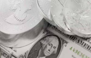 Analisis Reli Perak Patah, Dolar dan Fed Hawkish Menekan - Data Pasar 2026-05-15